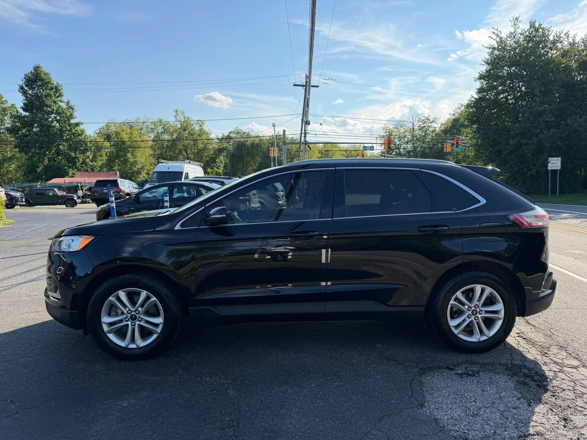 Used 2020 Ford Edge SEL w/ Convenience Package AWD/4WD image 8