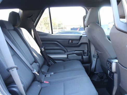 Used 2025 Toyota 4Runner SR5 image 21