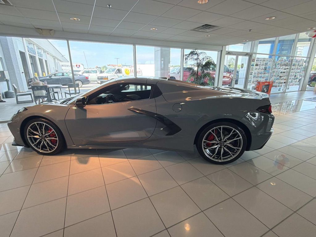 Used 2025 Chevrolet Corvette Stingray Preferred Conv w/ 2LT RWD image 6