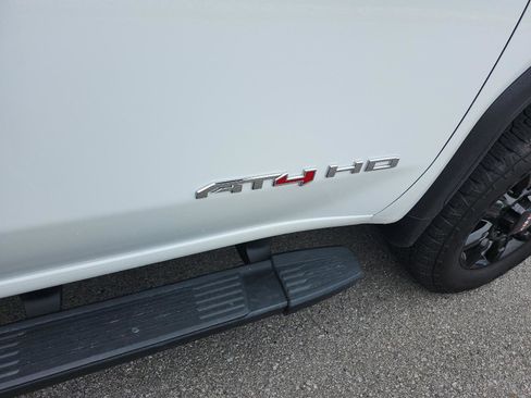 Certified 2026 GMC Sierra 2500 AT4 w/ AT4 Preferred Package AWD/4WD image 8