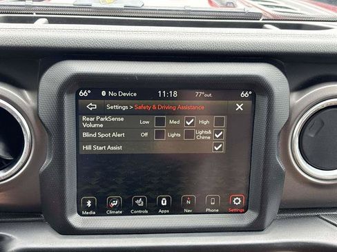 Used 2021 Jeep Wrangler Rubicon AWD/4WD image 23