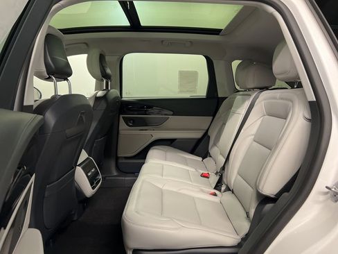 New 2026 Lincoln Nautilus Premier w/ Equipment Group 102A image 34