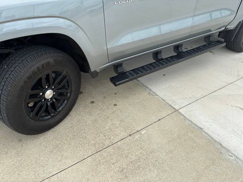 Used 2025 Chevrolet Colorado LT w/ Advanced Trailering Package RWD image 9