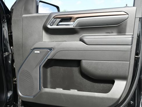 Used 2024 Chevrolet Silverado 1500 LT Trail Boss w/ LT Trail Boss Premium Package AWD/4WD image 26