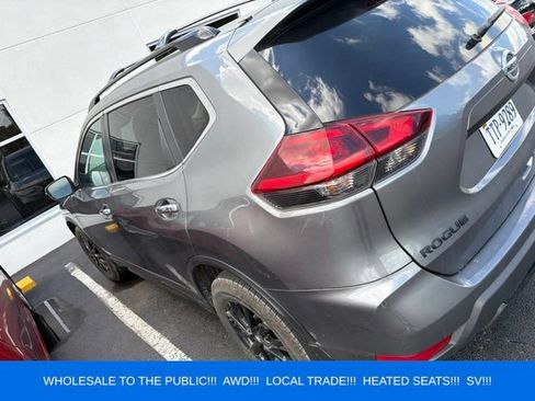 Used 2018 Nissan Rogue SV AWD/4WD image 1