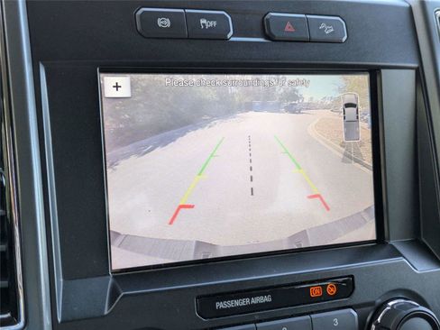 Used 2019 Ford F250 XLT w/ XLT Premium Package image 23