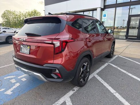 Used 2025 Kia Seltos S image 3