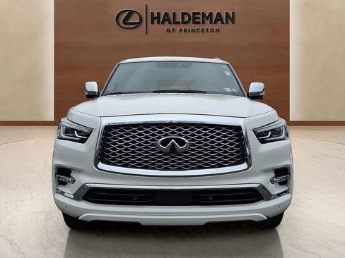 Used 2024 INFINITI QX80 Sensory w/ Cargo Package image 2