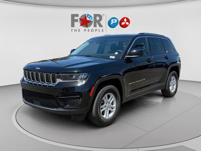 Used 2023 Jeep Grand Cherokee Laredo