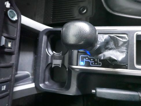 Used 2020 Toyota Tacoma SR5 RWD image 16