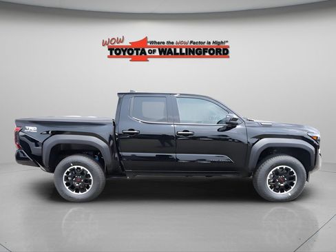 New 2025 Toyota Tacoma TRD Off-Road AWD/4WD image 4