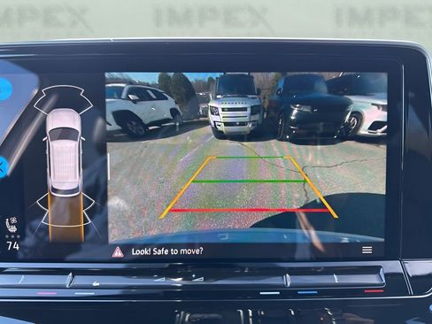 Used 2025 Volkswagen Atlas Cross Sport SE image 19