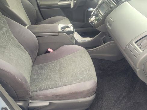 Used 2014 Toyota Prius V Three FWD image 22