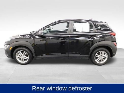 Used 2023 Hyundai Kona SE image 6