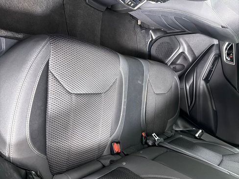 Used 2023 Subaru Forester Premium AWD/4WD image 19