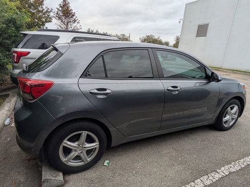 Used 2020 Kia Rio S w/ Technology Package image 5