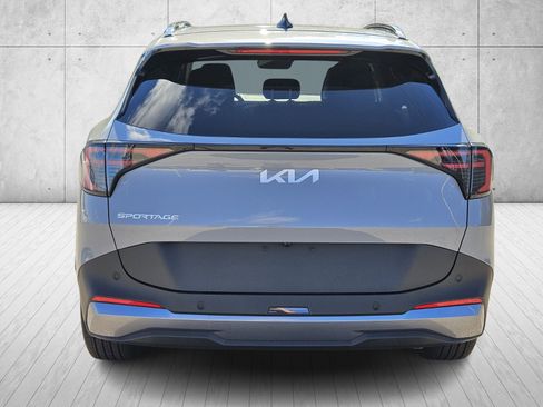 New 2025 Mitsubishi Outlander SE image 6