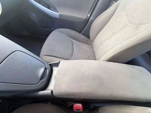 Used 2011 Toyota Prius Five image 43