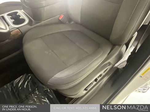 Used 2022 GMC Sierra 1500 Elevation w/ Preferred Package AWD/4WD image 23