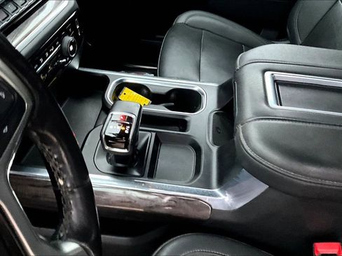 Used 2022 Chevrolet Silverado 1500 LTZ image 17