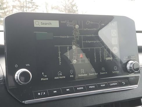 Used 2024 Mitsubishi Outlander SE image 17