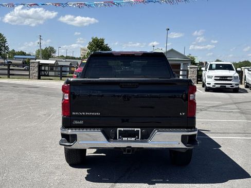 Used 2022 Chevrolet Silverado 1500 LT AWD/4WD image 18