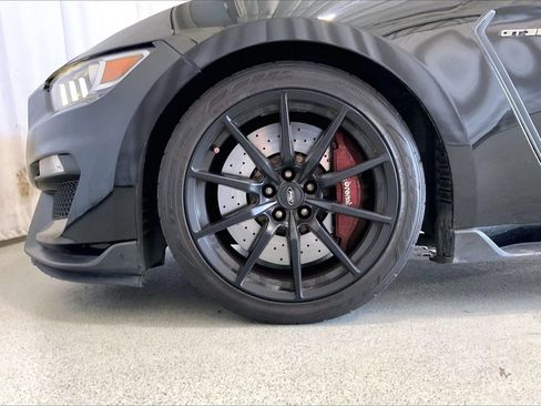 Used 2017 Ford Mustang Shelby GT350 RWD image 6