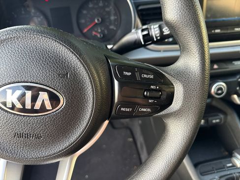 Used 2018 Kia Rio S FWD image 21