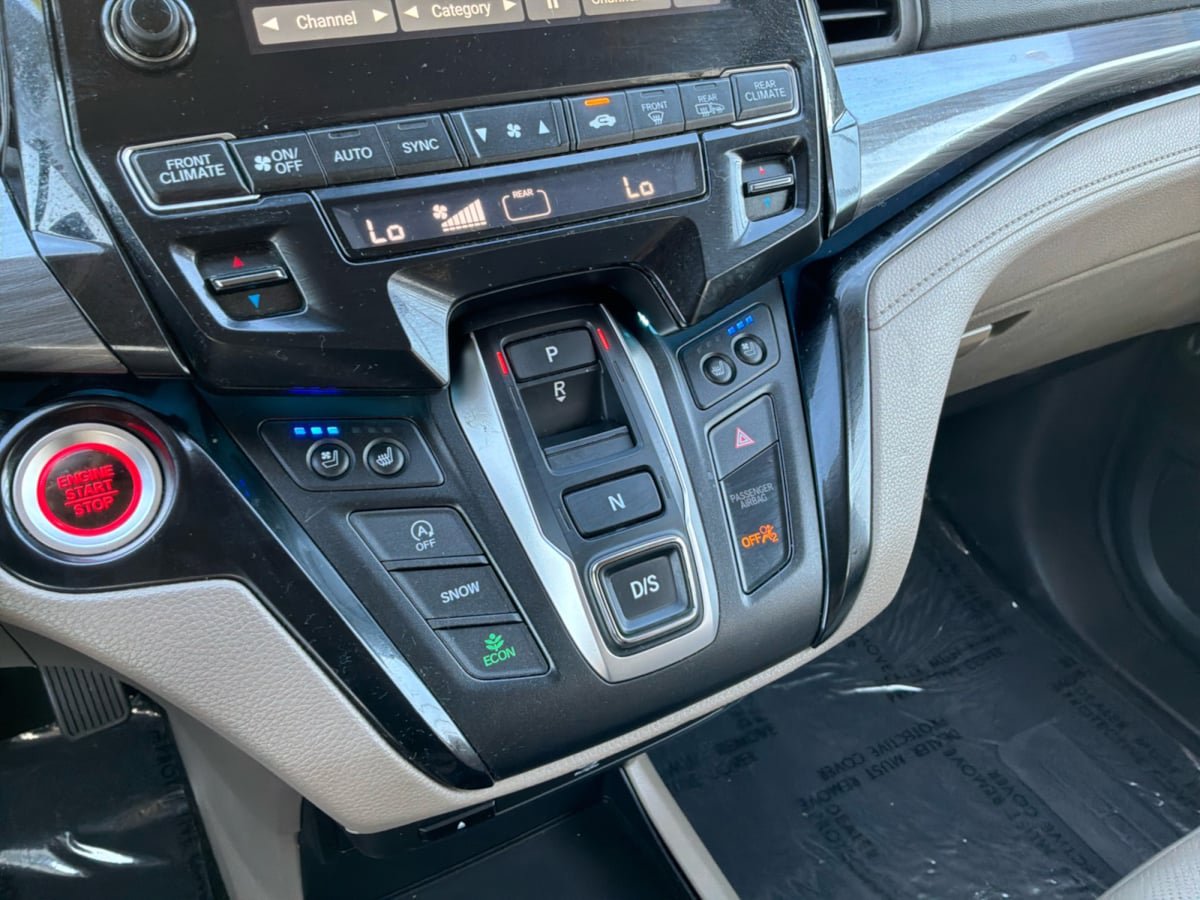 Used 2022 Honda Odyssey Elite image 17