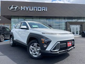 New 2026 Hyundai Kona SE FWD video 1