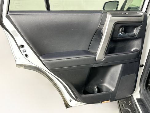 Used 2024 Toyota 4Runner SR5 Premium image 27