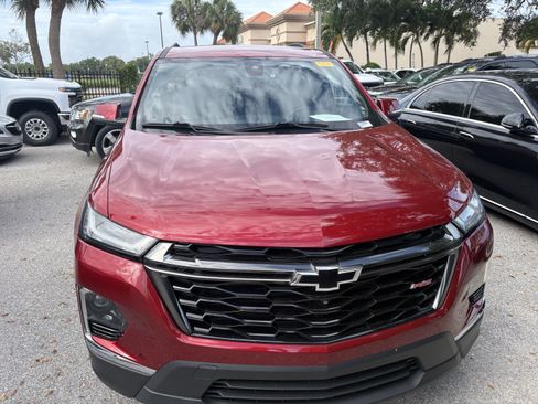 Used 2023 Chevrolet Traverse RS w/ LPO, Floor Liner Package FWD image 2