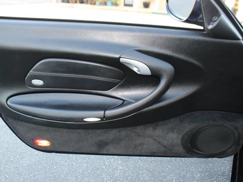Used 2003 Porsche 911 Carrera RWD image 35