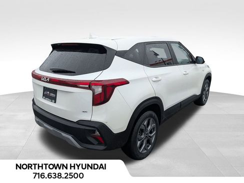 Used 2024 Kia Seltos LX image 5