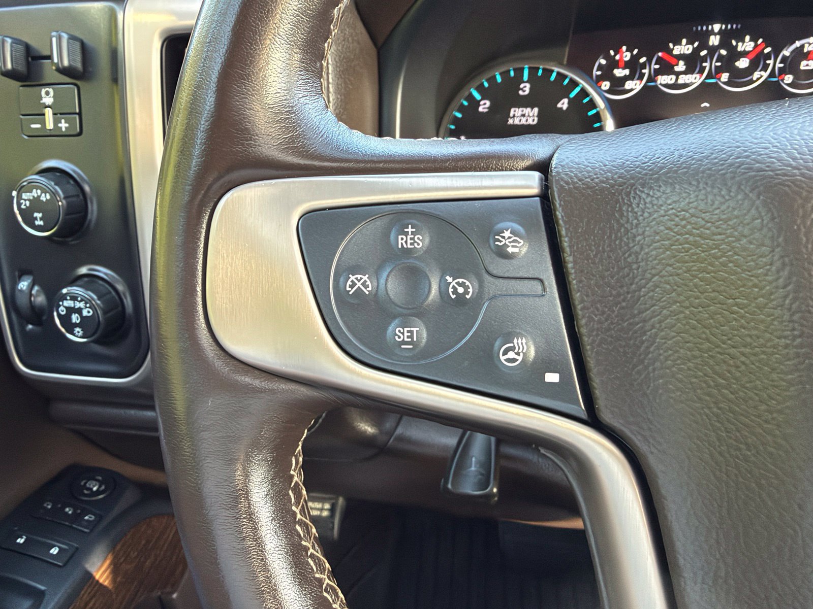 Used 2018 GMC Sierra 1500 Denali w/ Denali Ultimate Package AWD/4WD image 13