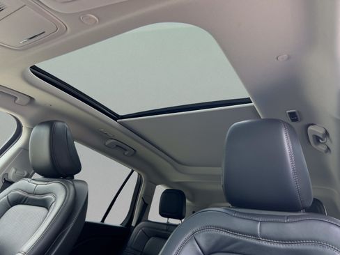 New 2025 Lincoln Aviator Reserve w/ Illumination Package RWD image 24
