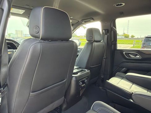 Used 2024 Chevrolet Tahoe Premier AWD/4WD image 19