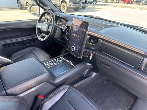 Used 2024 Ford Expedition Limited image 42