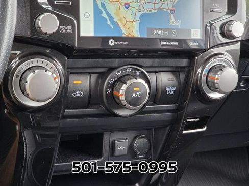 Used 2022 Toyota 4Runner TRD Off-Road Premium w/ Moonroof Package AWD/4WD image 23