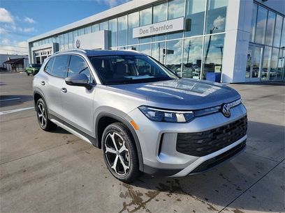 New 2025 Volkswagen Tiguan SE