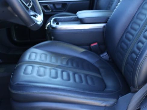 Used 2024 Rivian R1S Adventure AWD/4WD image 43