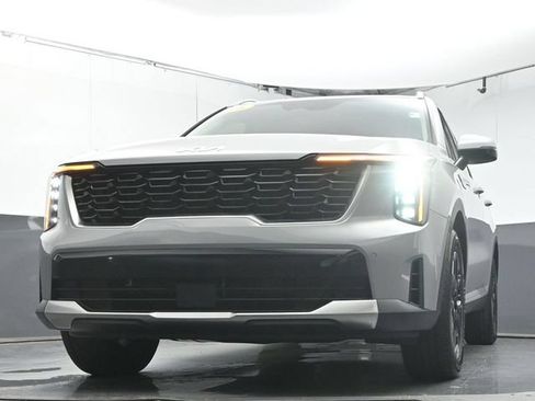 Used 2025 Kia Sorento S w/ Panoramic Sunroof Package FWD image 34
