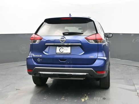 Used 2020 Nissan Rogue S image 5