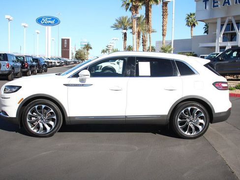 Certified 2023 Lincoln Nautilus Reserve image 3