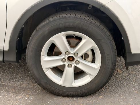 Used 2013 Toyota RAV4 XLE image 9