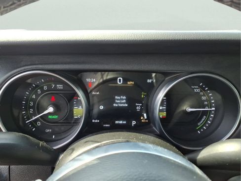 Used 2023 Jeep Wrangler Unlimited Sahara w/ Cold Weather Group AWD/4WD image 30