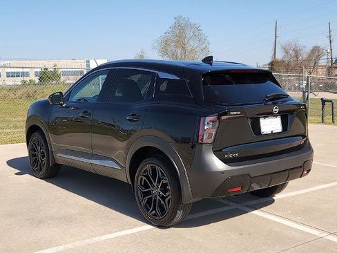 Certified 2025 Nissan Kicks SR image 7