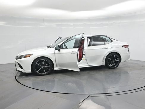 Used 2019 Toyota Camry XSE image 35