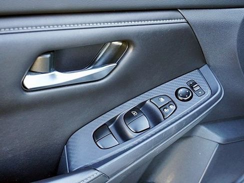 Used 2023 Nissan Sentra SV w/ All-Weather Package FWD image 22
