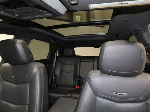 Certified 2025 Cadillac XT5 Premium Luxury image 18